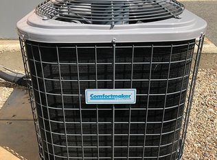 24 Janet St, Plymouth, MA 02360