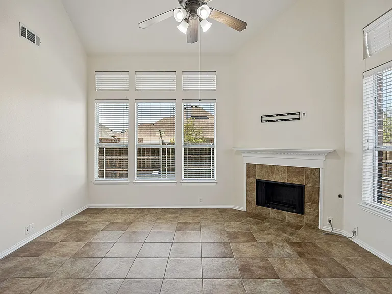 5193 Rolling Hills Dr — Photo 19