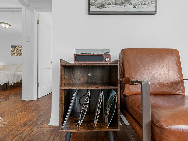 6563 Julian Ave — Photo 7