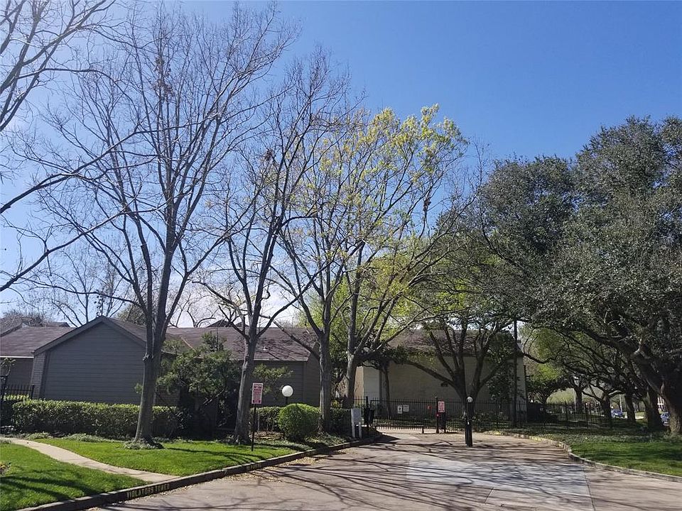 1st image of 10053 Westpark Dr APT 333