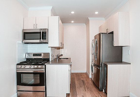 5th image of 920 Bushwick Ave #117