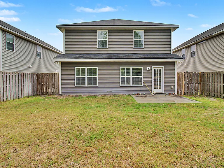 785 Fairview Cir — Photo 31