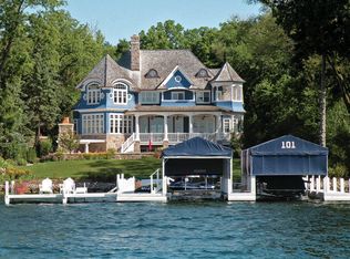 N2343 Geneva Oaks Trl, Lake Geneva, WI 53147