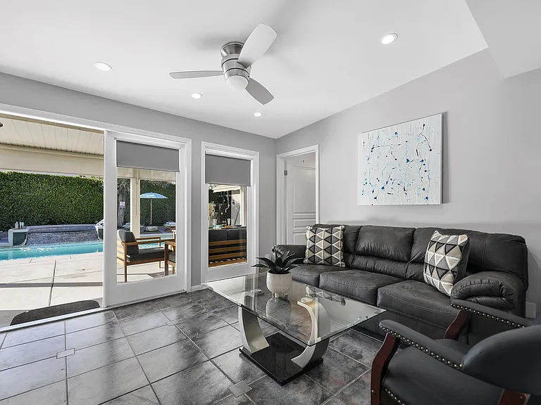 725 S Mountain View Dr — Photo 18
