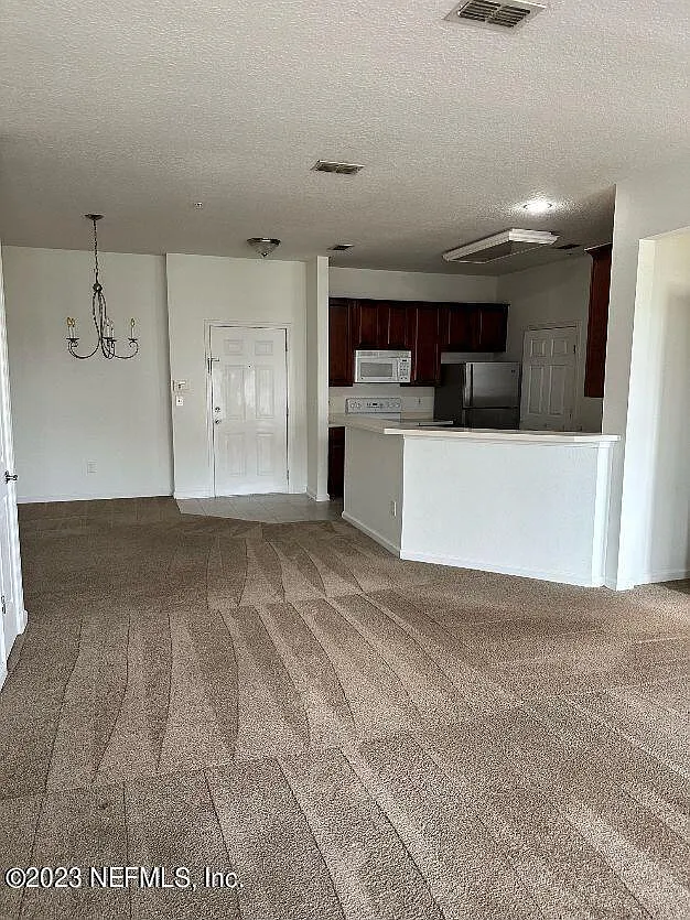 2 bed, 2.0 bath, 1126 sqft, $1,695 — Photo 3
