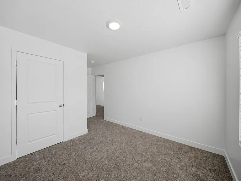 1677 S Cedar Mesa Dr — Photo 16