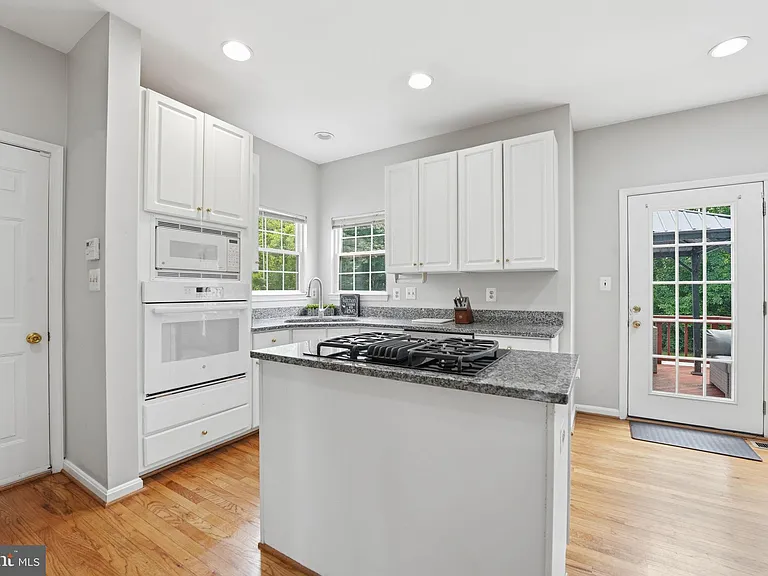 6355 Willowfield Way — Photo 25