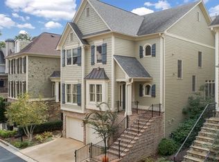 1124 Park Overlook Dr NE, Atlanta, GA 30324