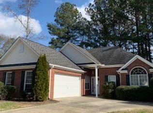 210 Eastfield Ct, Fayetteville, GA 30215