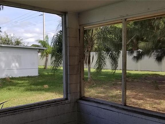 5th image of 1967 Forked Creek Dr
