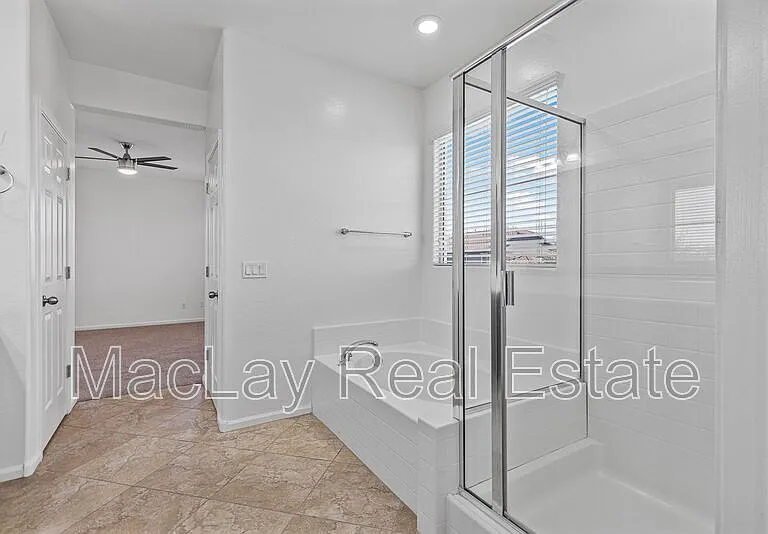 3263 S Miller Dr — Photo 40