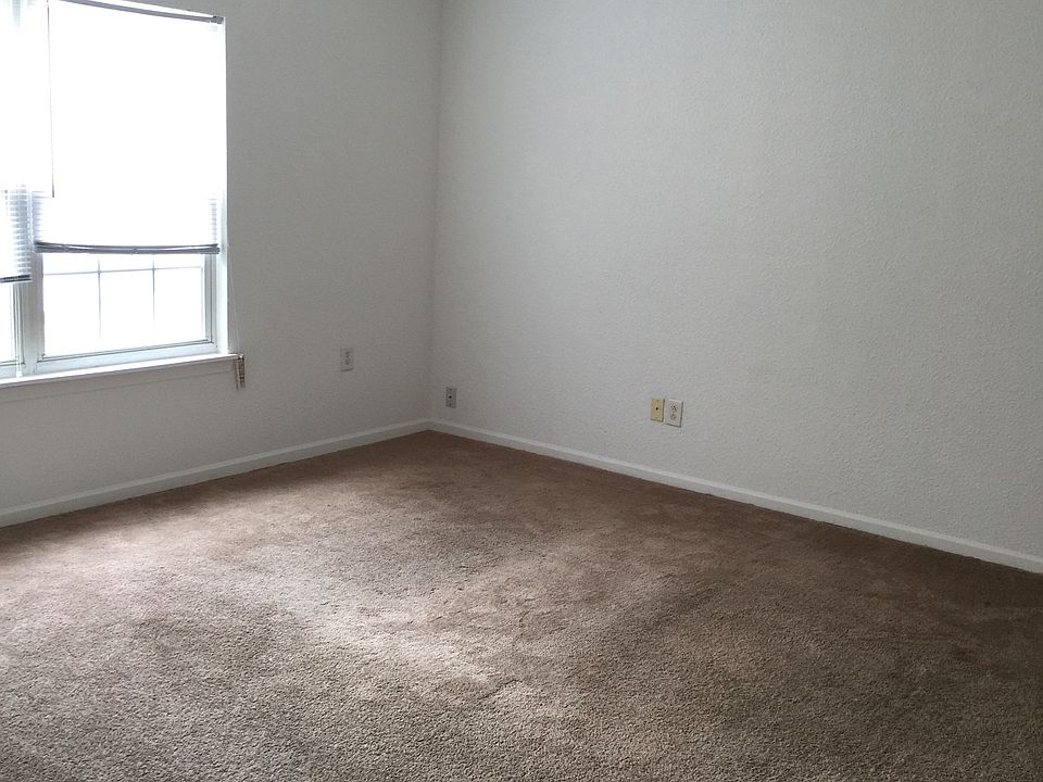 1st image of 1458 Quinlan Ct