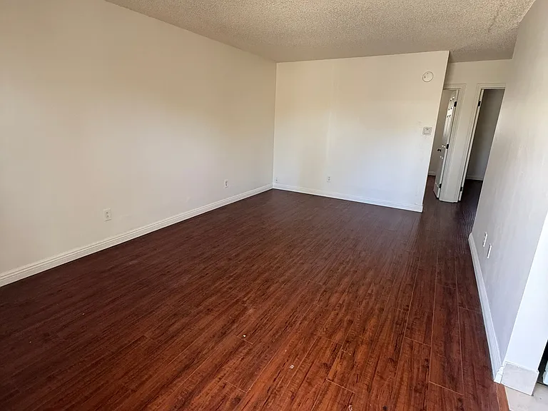 4495 Clairemont Dr #1 — Photo 8