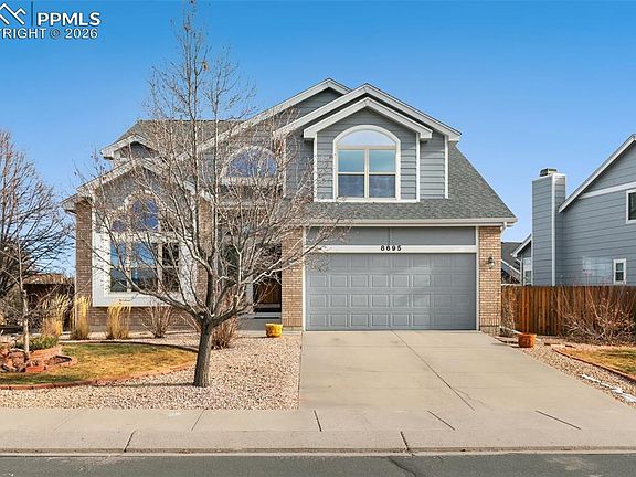 5th image of 8695 Ballantrae Dr