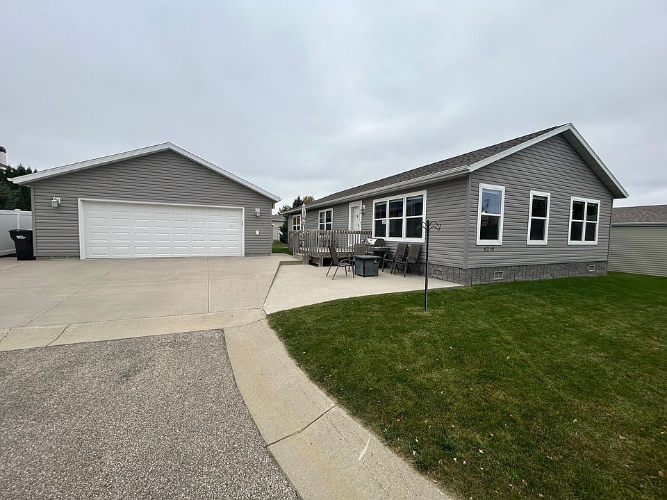 1st image of 4319 Daffodil Ave SE