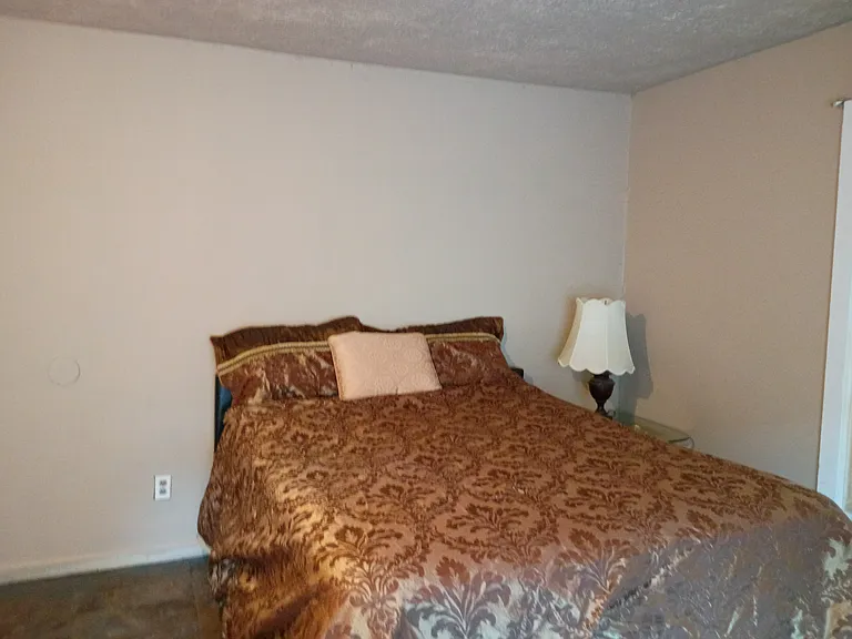 1604 Westwood Ave SW — Photo 5