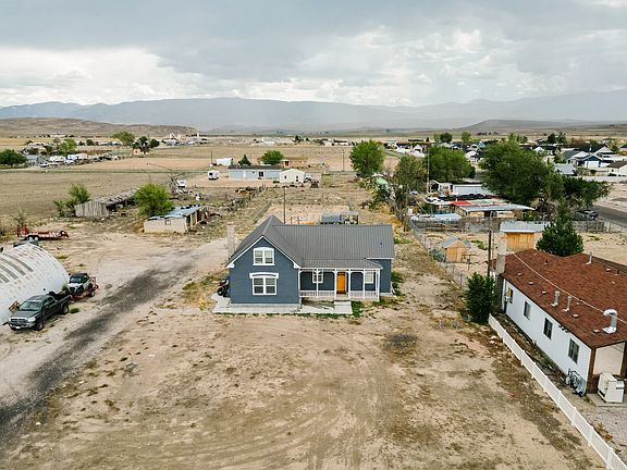 4th image of 320 N Main St