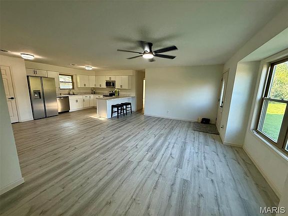 2nd image of 20 Edith Dr