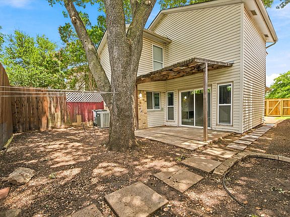 2nd image of 4913 Burlingame Dr