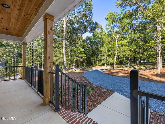3rd image of 380 Michael Road