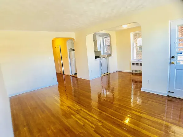 6901 Shore Rd APT 3B, Brooklyn, NY 11209