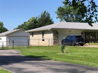 140 E Beechwood Ln, Indianapolis, IN 46227