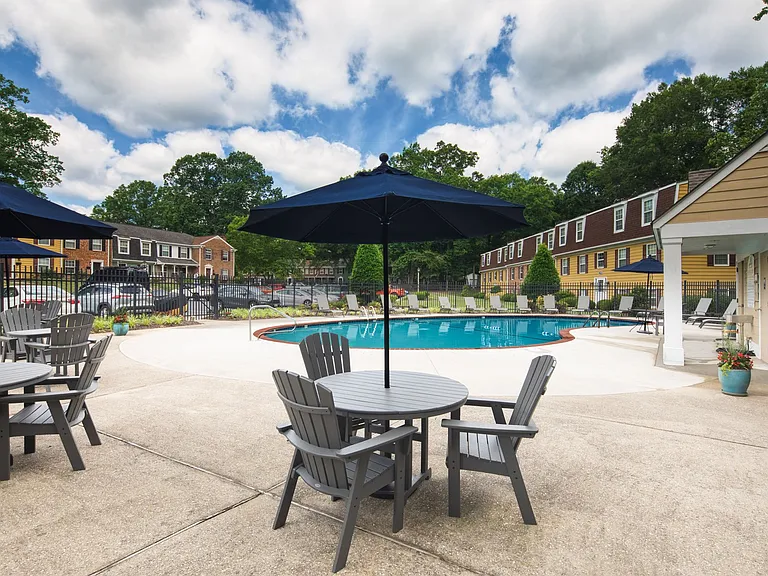 Colonial Towne Apartments — Photo 23