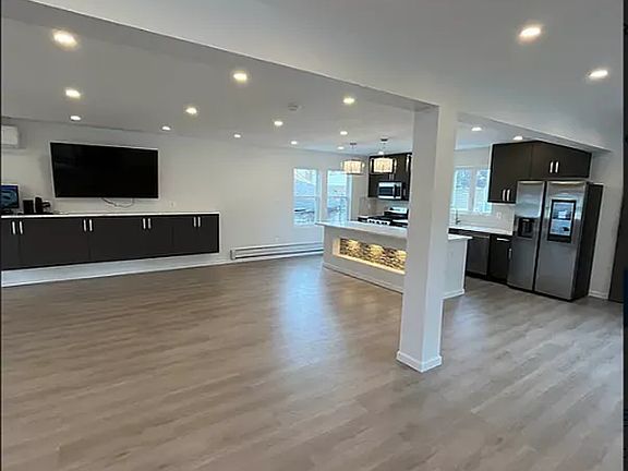 2nd image of 100-11 203rd St #1