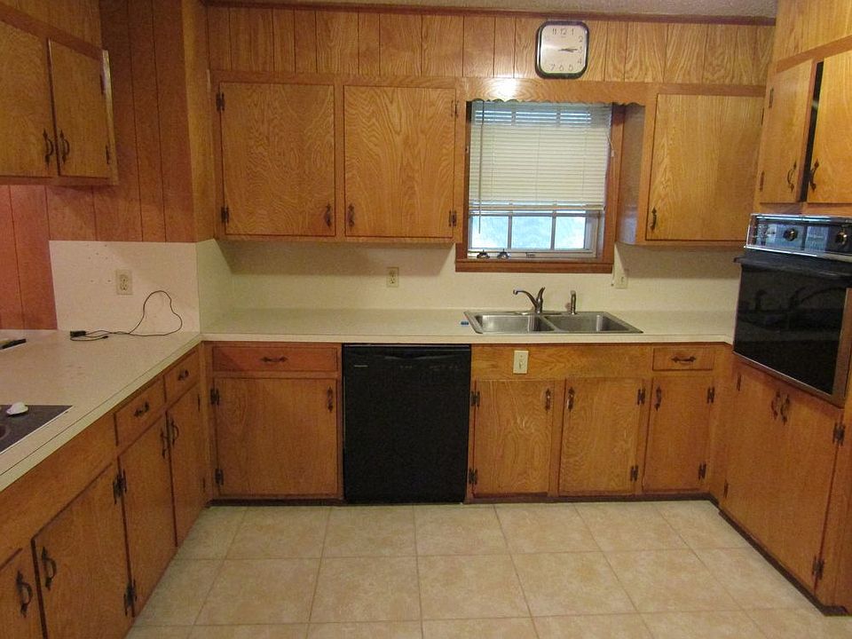 2nd image of 6205 Darnell St