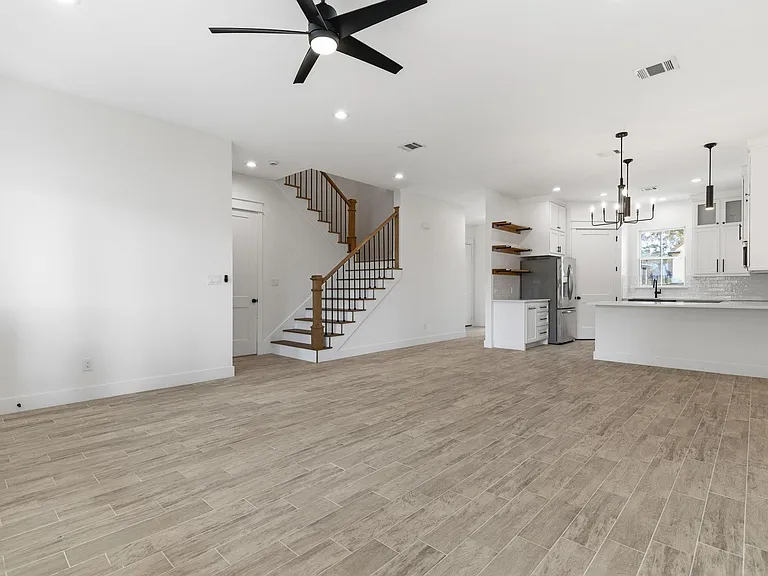 3515 Country Club Blvd — Photo 9
