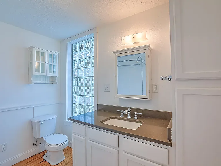 1010 Forrester St NW — Photo 36