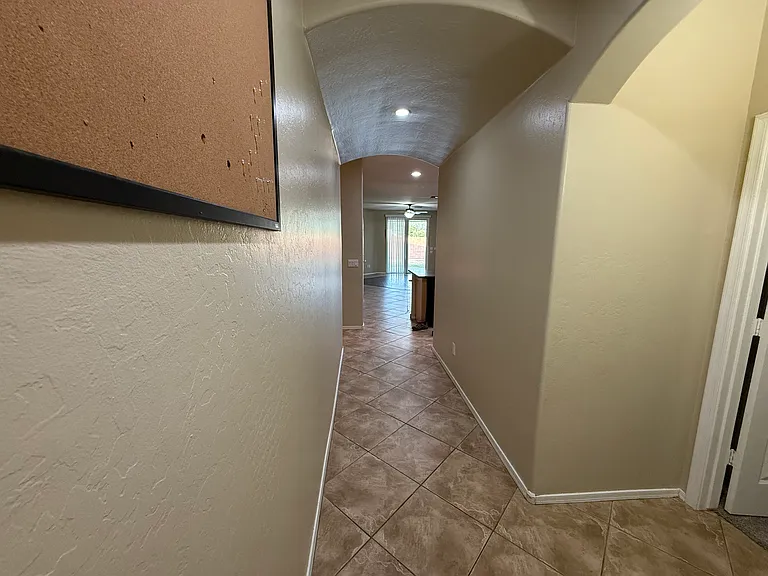 7711 S 68th Dr — Photo 22