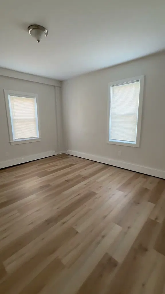 118 Beech St — Photo 3