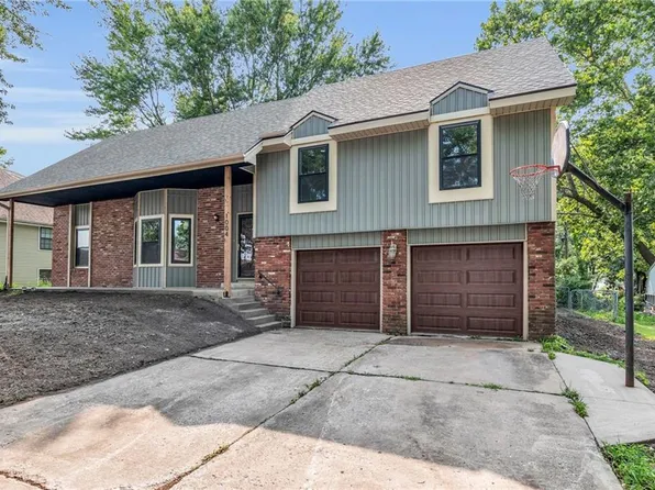 1004 Todd St, Cameron, MO 64429