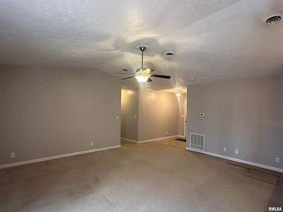 5th image of 2020 E Creekwood Dr