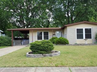 21 Olvera Cir, Florissant, MO 63031