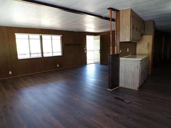 4th image of 2300 N Hart Rd