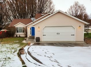 3785 SW Marshall Pl, Pendleton, OR 97801