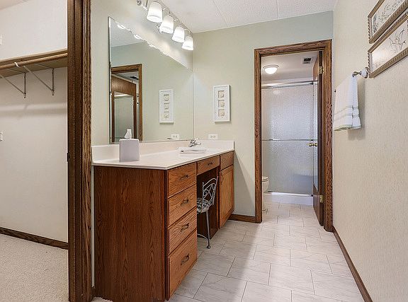 4th image of 9749 Mill Dr E APT B1