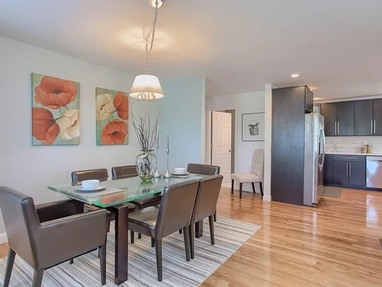 13 Cottage St #1 — Photo 2