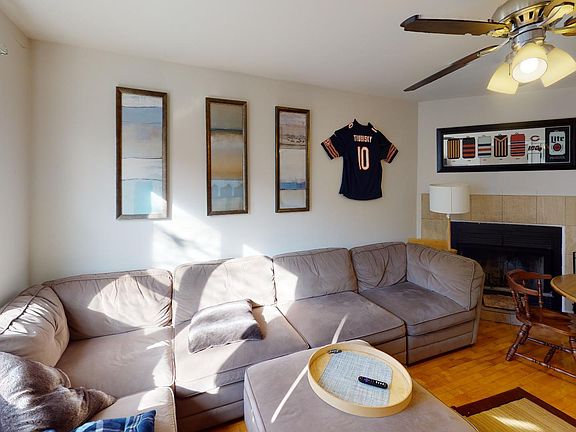 2nd image of 845 1/2 N Wolcott Ave #2