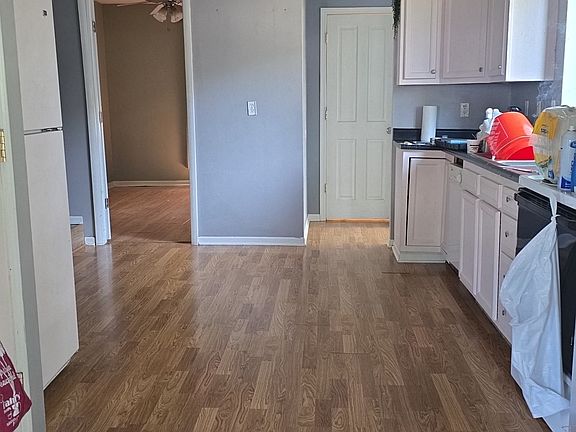 4th image of 1419 E 15th St