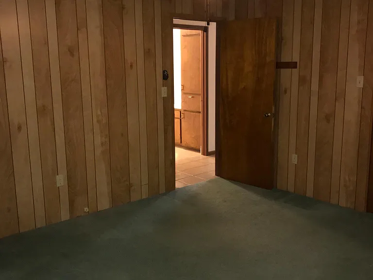 705 Possum Trot St — Photo 2