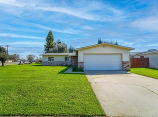 1416 Aurora St, Modesto, CA 95351