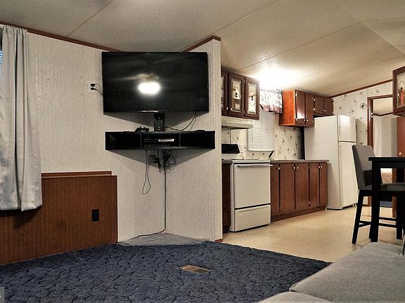 5th image of 34196 Whispering Ln