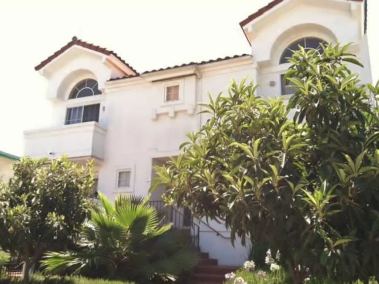 937 Wilcox Ave #6 — Photo 3