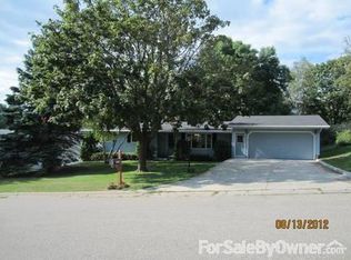 5208 Church St, Mc Farland, WI 53558