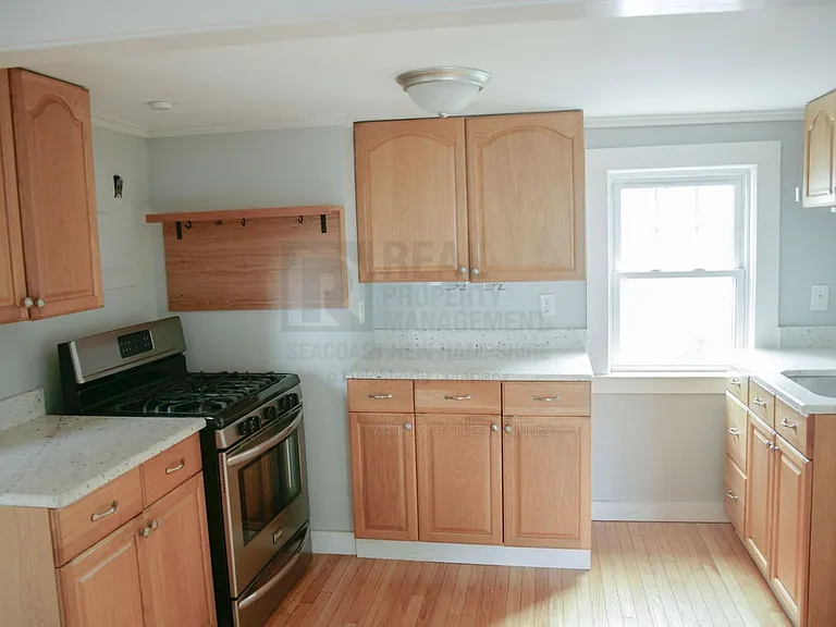 663 State St #3 — Photo 9
