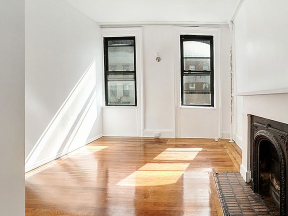 5th image of 159 E 33rd St #3A