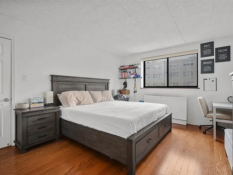 3220 Fairfield Ave #4D — Photo 14